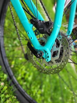 Predám horský bicykel Trek Marlin 7 (2020) - 5