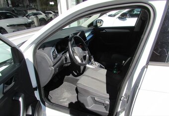 VW T-Roc 2023 1.5TSi 150k DSG virtual, full LED, odpočet DPH - 5