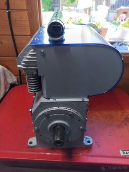 Predám kompresor Orlík 3jsk-75 po go - 5