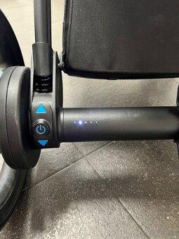 Predám kočík Cybex e-Priam 2022 – podvozok + Seat Pack + hlb - 5