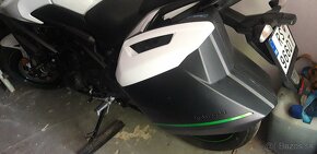 Kawasaki Versys Tourer 650 - 5
