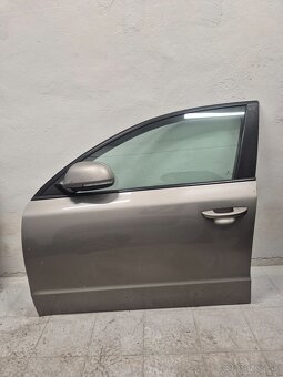 Predám ľavé predné šoférove dvere na Škoda Superb 2 II - 5