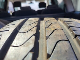 Pirelli 235/45 r 18 - 5