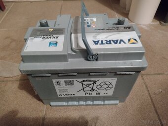 VARTA Batéria Silver Dynamic AGM A8,12 V 60 Ah 680 A - 5