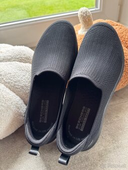 NOVE Skechers Air Cooled Goga Mat čierne 37,5 - 5