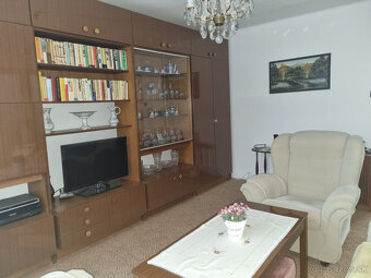 NA PREDAJ 4 IZBOVÝ BYT s LOGGIOU 78 m2 A.HLINKU PIEŠŤANY - 5