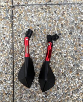 Na predaj: Univerzálne spätné zrkadlá na motocykel - 5