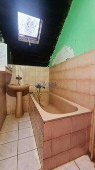 Na predaj veľký 6-izbový rodinný dom s veľkým pozemkom - 5