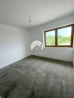 Reality KOMPLEX s.r.o. Vám ponúka luxusný rodinný dom v prém - 5