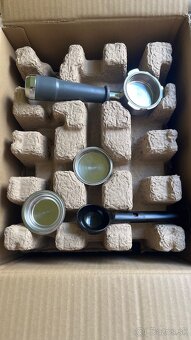 Pákový kávovar DēLonghi EM450.M - 5