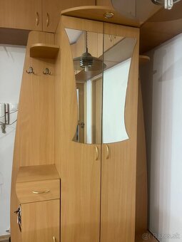 Šatníková skriňa - 5