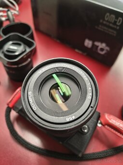 Olympus OM-D E-M10 Mark III + 2 objektívy a príslušenstvo - 5