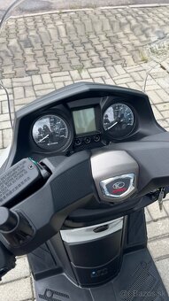 Kymco X-Town 125 - 5