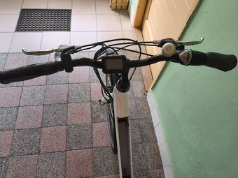 Predám dámsky elektrický bicykel - 5
