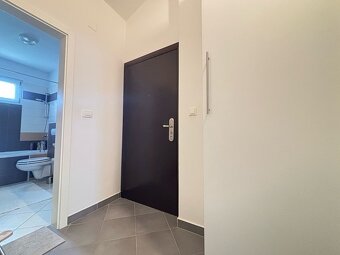 3-izbový zariadený apartmán blízko pláže, Novalja/Chorvátsko - 5