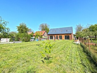 Na predaj 4-izbový rodinný dom s predzáhradkou a 2 parkov - 5
