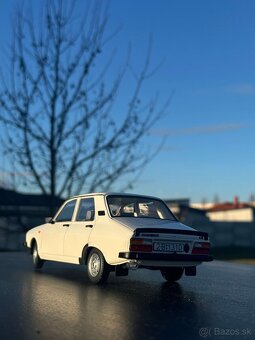 RENAULT/ DACIA zberatelsky model v mierke 1:24 a 1:18. - 5