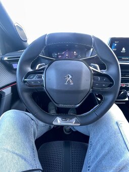 Peugeot 2008 1.2 PureTech 130 GT EAT8 - 5