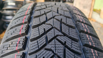 Zimné pneu 215/55 R17 --- DUNLOP , FULDA - 5