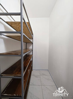 Na prenájom velký 2-izbový byt s balkónom v Nových Zámkoch - 5