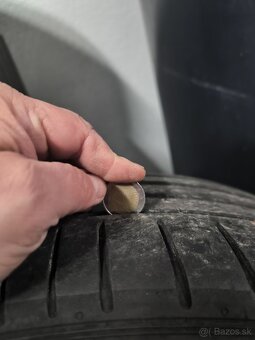 Pirelli P Zero 245/40 r19 - 5