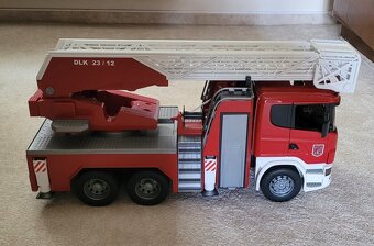 Hasicske auto Bruder Scania - 5