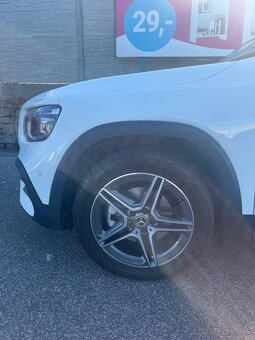 Mercedes GLB - 5