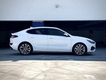 Hyundai i30 fastback 1.5 T-GDI MHEV STYLE - 5