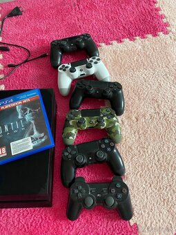 Playstation 4 - 5