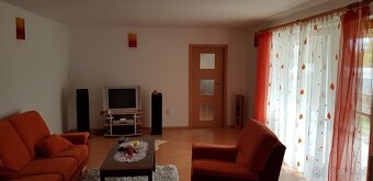 Veľký rodinný dom v obci Očkov - 5