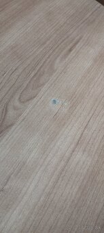 Stôl a stoličky - 5