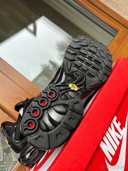 Nike Air Max Plus Triple Black - 5