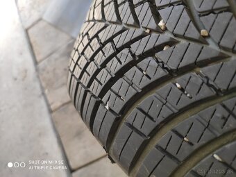 Goodyear Vector 4 Seasons 215/60r17 - 5