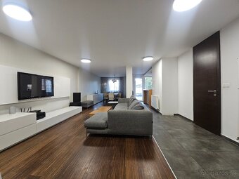 NA PREDAJ RODINNÝ DOM S POZEMKOM BRATISLAVA RUŽINOV - 5
