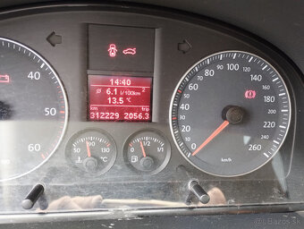 Volkswagen Touran 1,9 77kw - 5