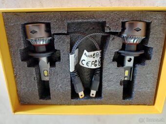 Predám led žiarovky H 7,. H15 ,. 12 volt Canbus - 5