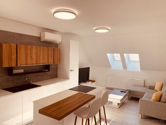 ++Luxusny 2i byt na pešej zóne vhodný aj na AirBnB++ - 5