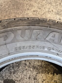 Predam 2ks letne pneu 225 65 16C - 5