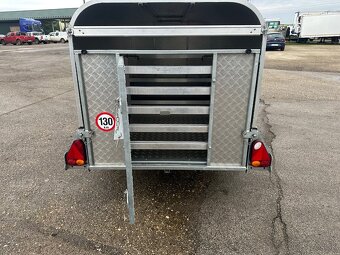 IFOR WILLIAMS na prepravu oviec VIN 935 - 5