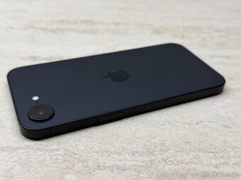 Apple iPhone 16e 128GB Black - 5