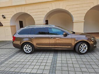 Škoda Octavia Combi 1.6 TDI DSG STYLE F1 LED ACC DCC DVD R16 - 5
