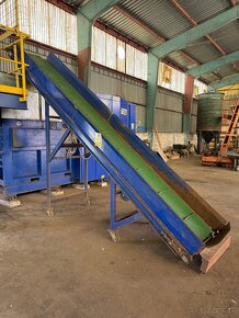 Pásový dopravník šikmý 5,6m - 5