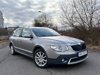 Škoda Superb Combi Scout 4x4 2.0 TDI 103kw DSG+ F1 2013 - 5