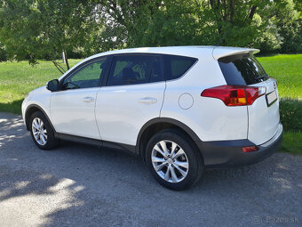 TOYOTA RAV4 2,2 D-CAT 4x4 - 5
