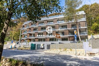 VILLA ČERMEĽ 3,5- IZBOVÝ BYT S TERASOU - 141,72 m2 - 5