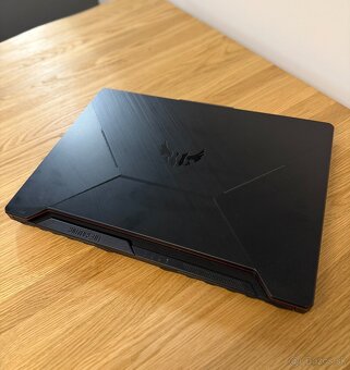 ASUS TUF GAMING F15 - 5