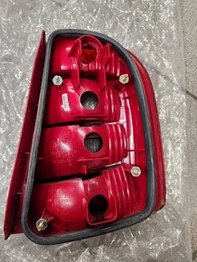 Predám zadné svetlá Fabia 1 - 5