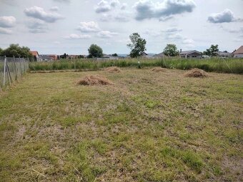 Ponúkame na predaj stavebný pozemok v obci Zohor - 5