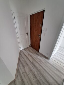 Izba v 3 izbovom byte + zvyšok spoločný - 5