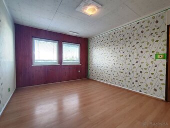 Veľký 3 izbový byt s balkónom Bajka, okres Levice - 5